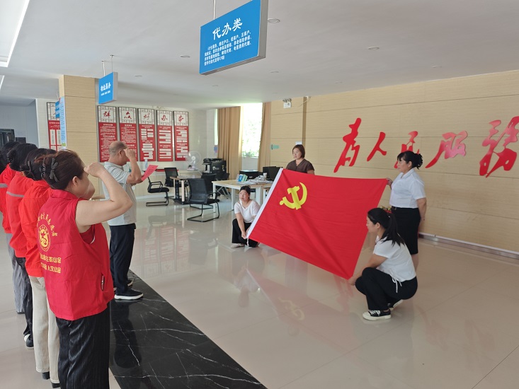 嵩縣山金公司赴駐地社區(qū)開展志愿服務(wù)日活動